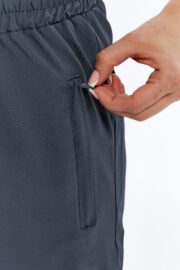 Kadın Oversize Paraşüt Kumaş Paçası Lastikli Pantolon - Füme - Görsel 8