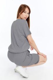 Kadın Oversize Duble Paça Penye Şort & Tişört Takım - Gri - Görsel 7