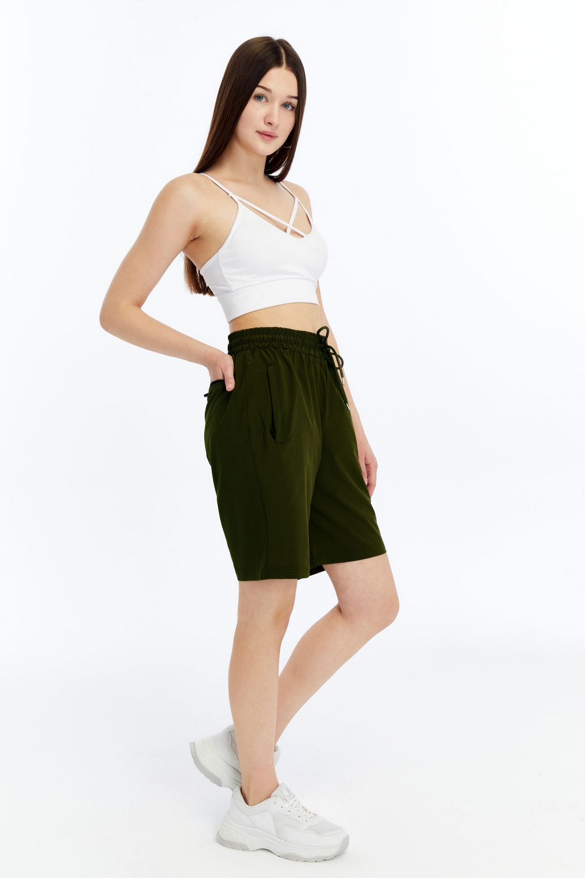 10 Kadın Oversize Paraşüt Kumaş Fleto Cepli Şort - Haki - Görsel 1