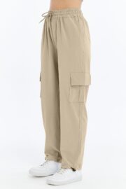 Kadın Oversize Paraşüt Kumaş Kargo Cep Pantolon - Bej - Görsel 9