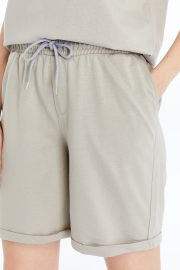 Kadın Oversize Duble Paça Penye Şort & Tişört Takım - Taş - Görsel 6