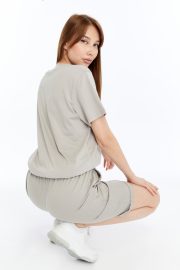 Kadın Oversize Duble Paça Penye Şort & Tişört Takım - Taş - Görsel 14