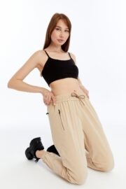 Kadın Oversize Paraşüt Kumaş Paçası Lastikli Pantolon - Bej - Görsel 17