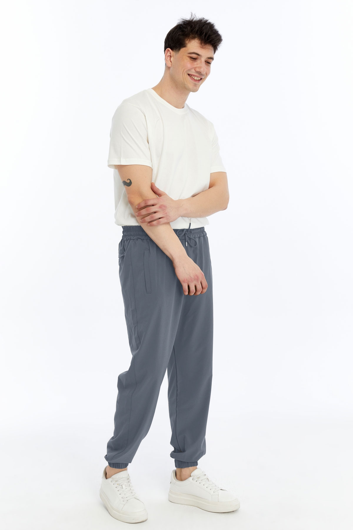 5 Erkek Oversize Paraşüt Kumaş Paçası Lastikli Pantolon – Füme - Görsel 1