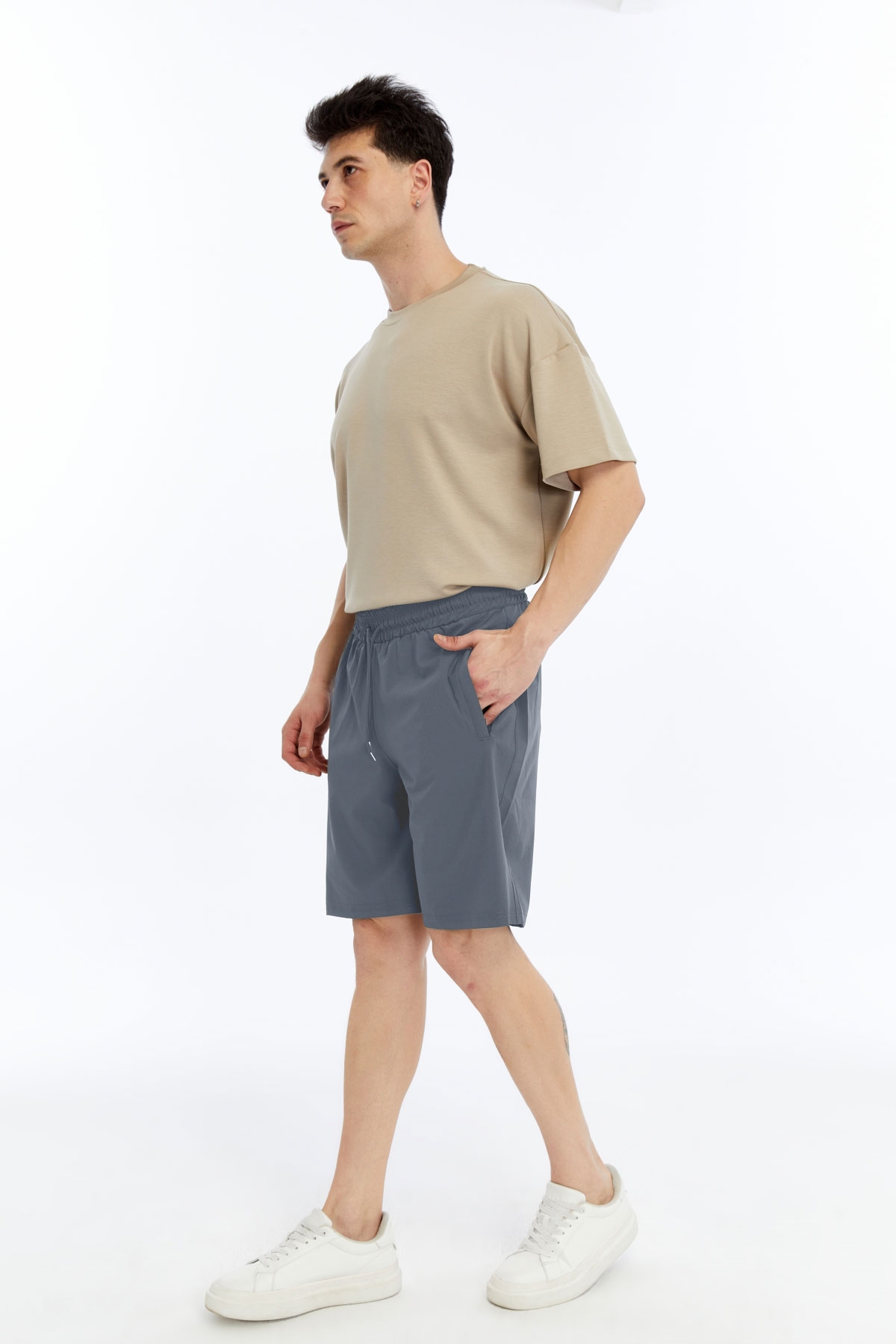 9 Erkek Oversize Paraşüt Kumaş Fleto Cepli Şort - Füme - Görsel 1